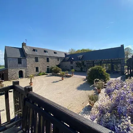 Manoir De Rigourdaine Отель 3*