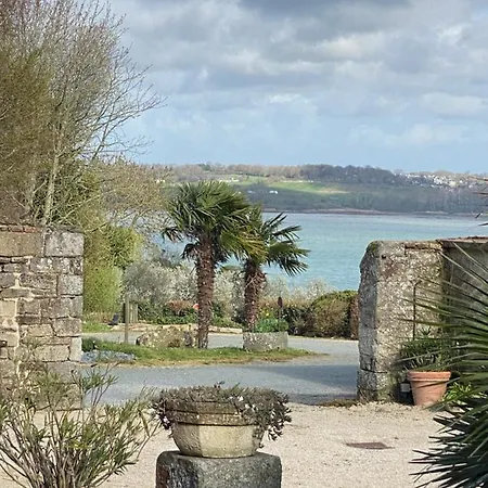 Manoir De Rigourdaine Hotel