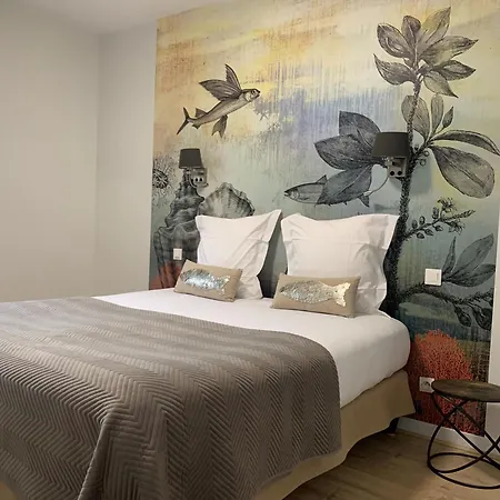 호텔 Manoir De Rigourdaine 3*