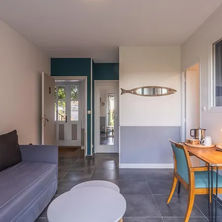 Hotel Manoir De Rigourdaine 3*